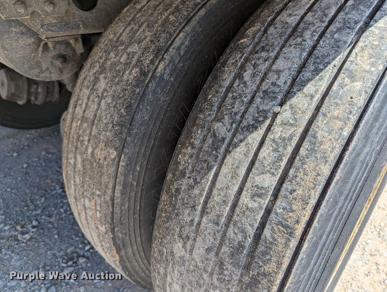 image for item DR6855 2006 Strick  dry van trailer