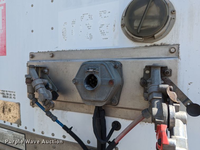 image for item DR6856 2006 Great Dane 7411T-SSLA  dry van trailer