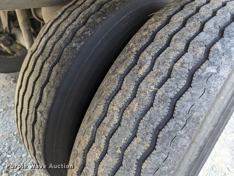 image for item DR6856 2006 Great Dane 7411T-SSLA  dry van trailer