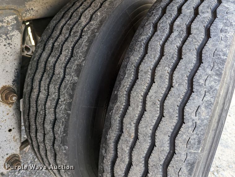 image for item DR6856 2006 Great Dane 7411T-SSLA  dry van trailer