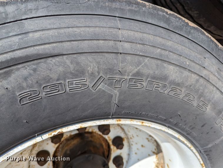 image for item DR6856 2006 Great Dane 7411T-SSLA  dry van trailer