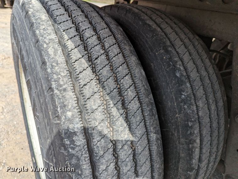 image for item DR6857 2006 Strick  dry van trailer