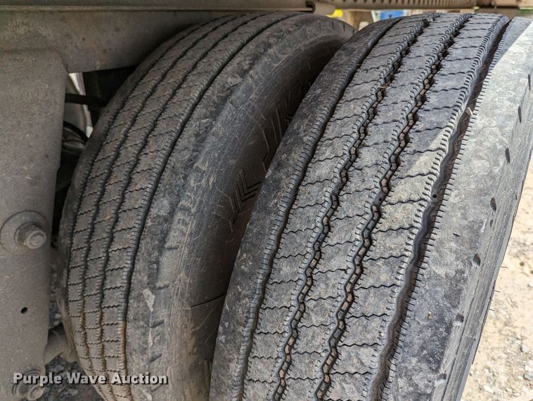 image for item DR6857 2006 Strick  dry van trailer