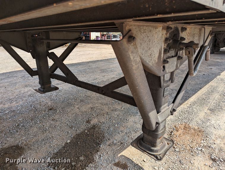 image for item DR6858 2005 Strick  dry van trailer