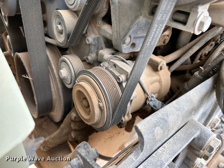 image for item DS8318 2011 Kenworth T800  semi truck