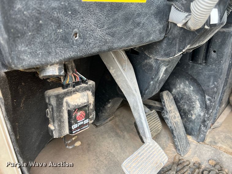 image for item DS8322 2007 Freightliner FLD  semi truck