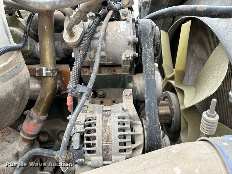 image for item DS8329 2008 Freightliner FLD  semi truck