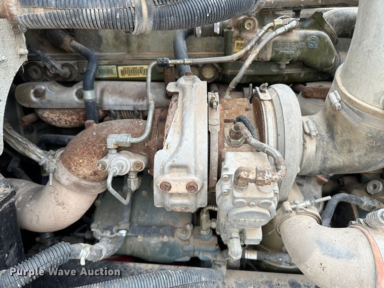 image for item DS8329 2008 Freightliner FLD  semi truck