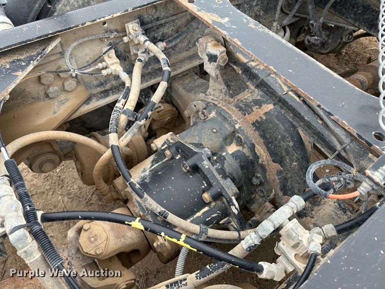 image for item DS8333 2011 Kenworth T800  semi truck