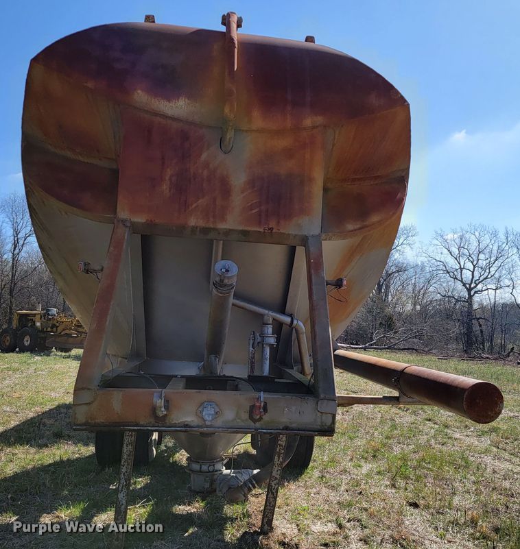 image for item HG9497 1965 Industrial Western SPS45  pneumatic dry bulk pup trailer