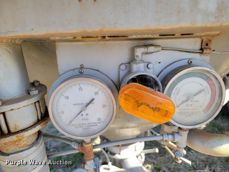 image for item HG9497 1965 Industrial Western SPS45  pneumatic dry bulk pup trailer