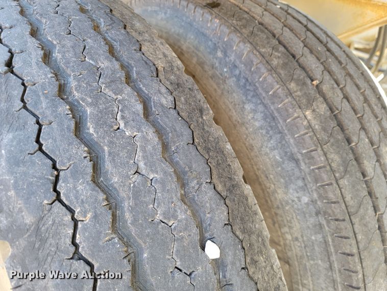 image for item HG9497 1965 Industrial Western SPS45  pneumatic dry bulk pup trailer