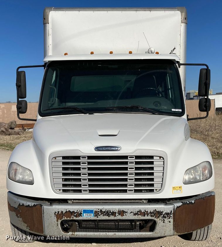 image for item HN9842 2016 Freightliner Business Class M2 106  box truck