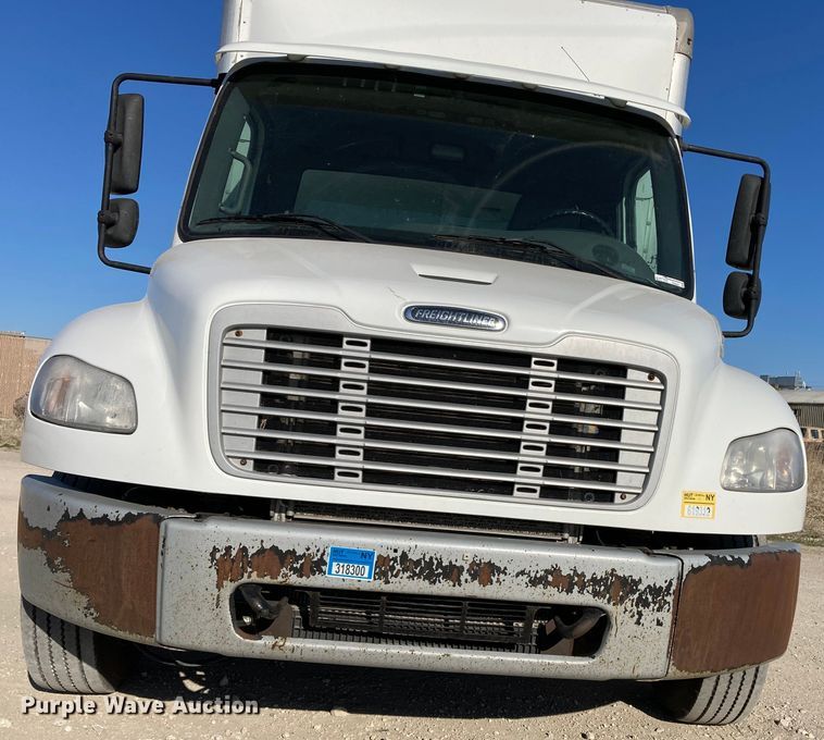 image for item HN9842 2016 Freightliner Business Class M2 106  box truck