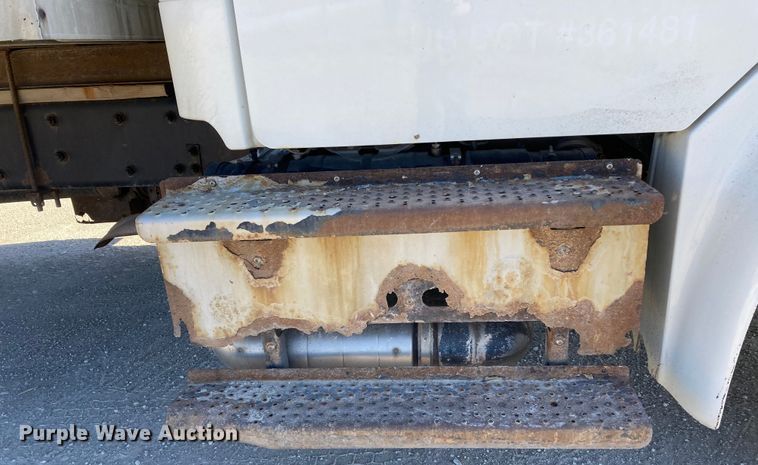 image for item HN9842 2016 Freightliner Business Class M2 106  box truck