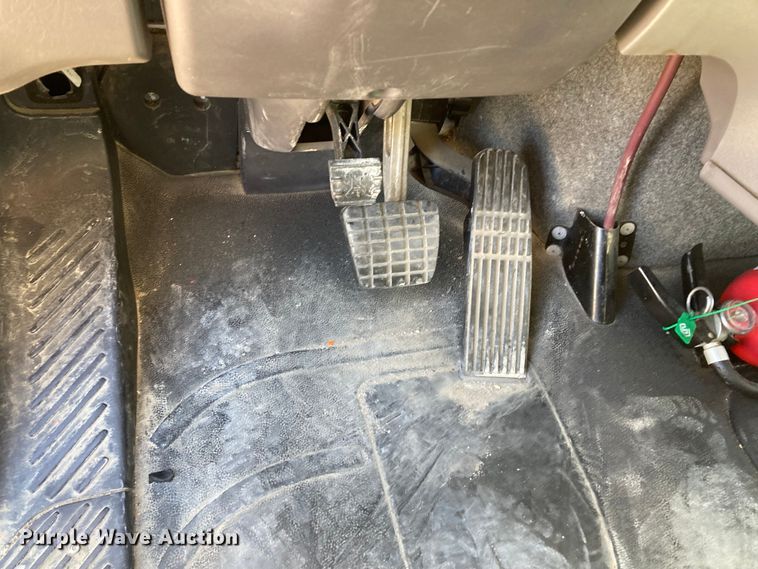 image for item HN9842 2016 Freightliner Business Class M2 106  box truck