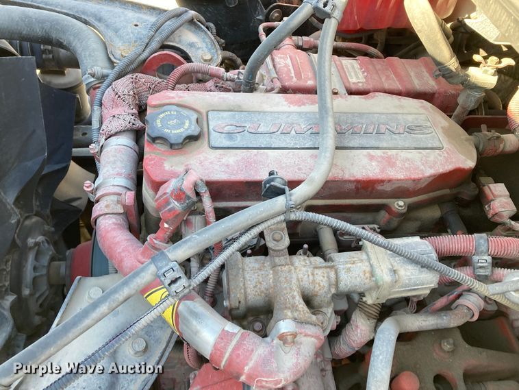 image for item HN9842 2016 Freightliner Business Class M2 106  box truck