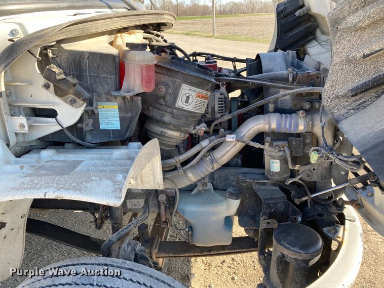 image for item HN9842 2016 Freightliner Business Class M2 106  box truck