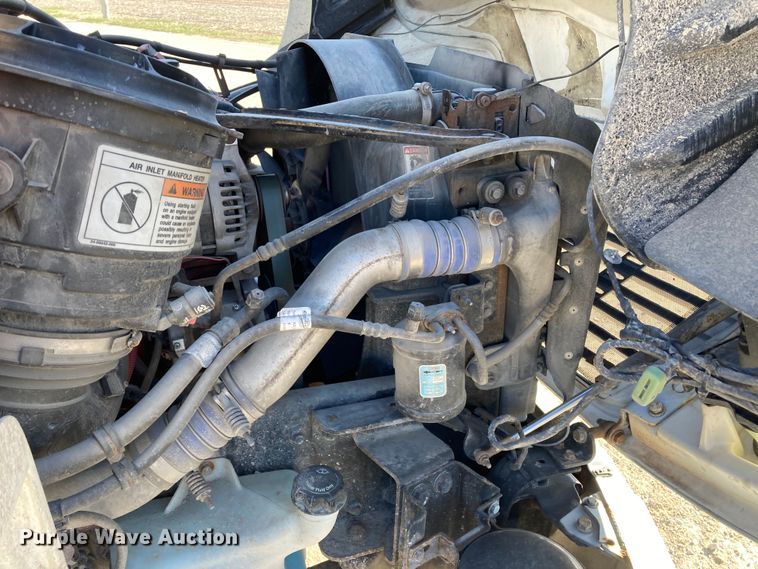 image for item HN9842 2016 Freightliner Business Class M2 106  box truck