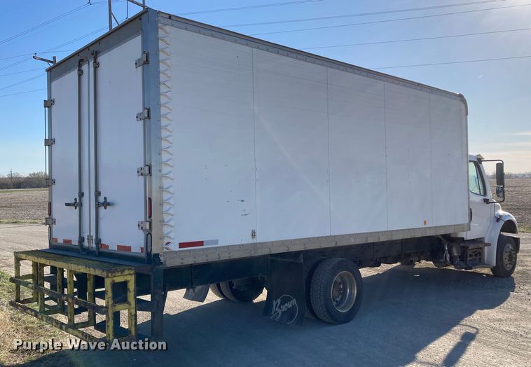 image for item HN9843 2016 Freightliner Business Class M2 106  box truck