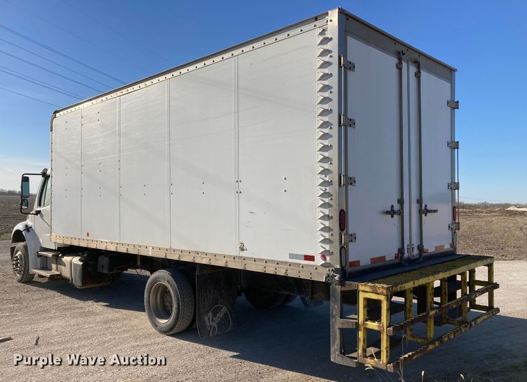 image for item HN9843 2016 Freightliner Business Class M2 106  box truck