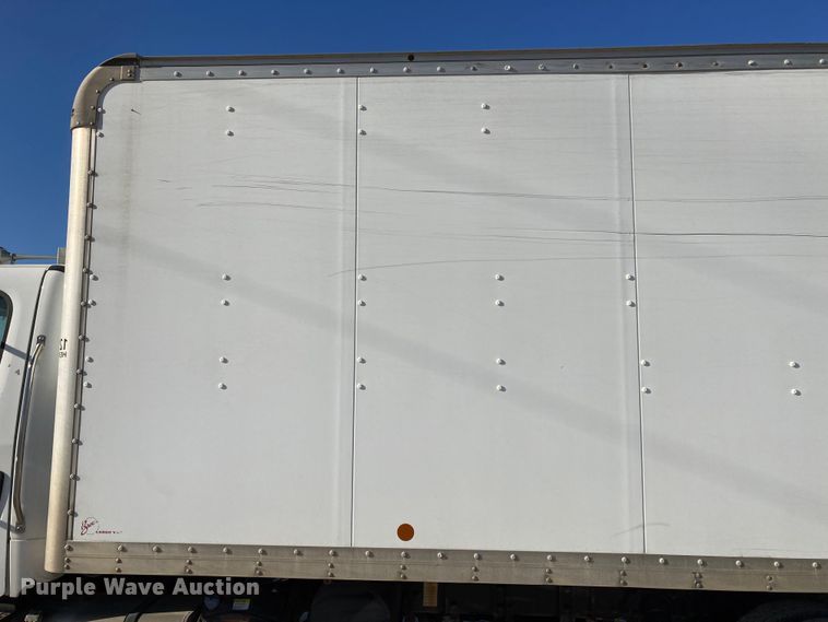 image for item HN9843 2016 Freightliner Business Class M2 106  box truck