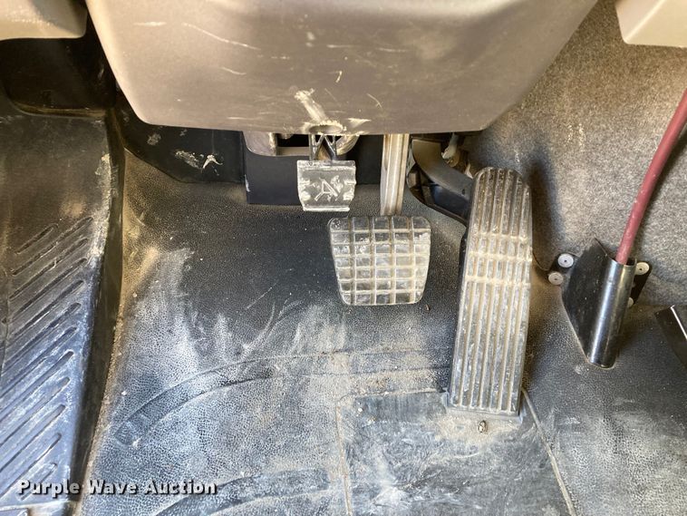 image for item HN9843 2016 Freightliner Business Class M2 106  box truck