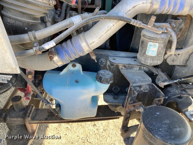 image for item HN9843 2016 Freightliner Business Class M2 106  box truck