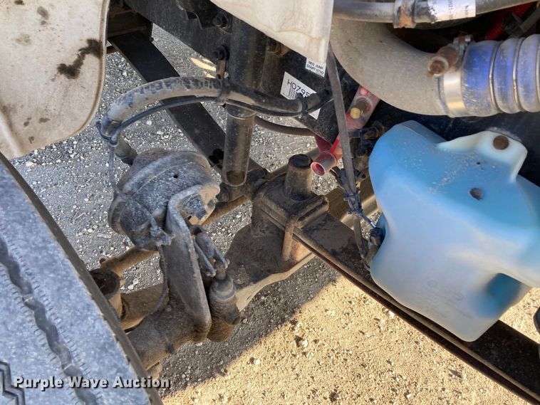 image for item HN9843 2016 Freightliner Business Class M2 106  box truck