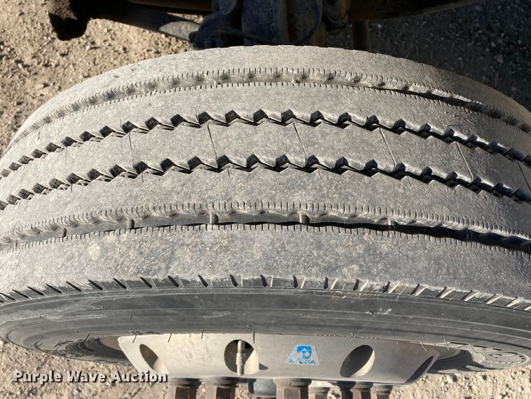 image for item HN9843 2016 Freightliner Business Class M2 106  box truck