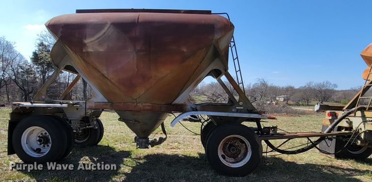 image for item HP9696 1965 Industrial Western SPT45  pneumatic dry bulk pup trailer