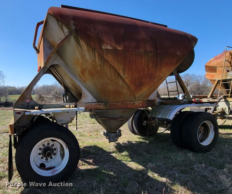 image for item HP9696 1965 Industrial Western SPT45  pneumatic dry bulk pup trailer