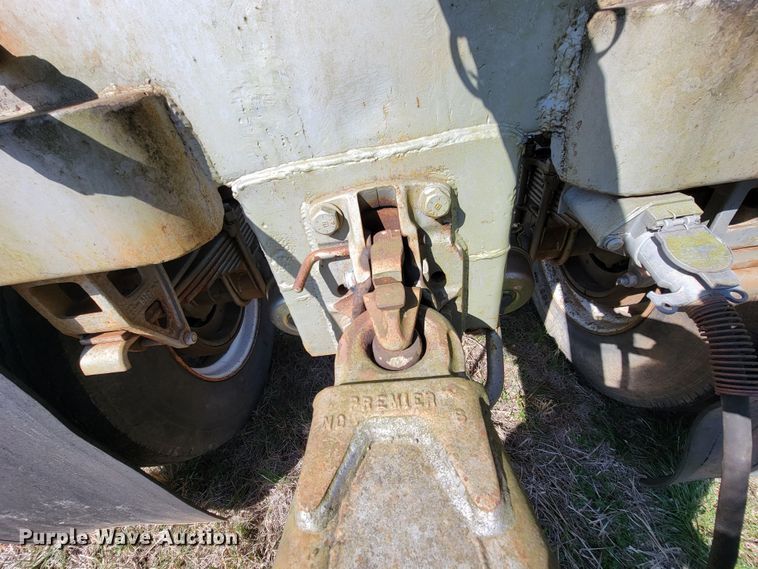 image for item HP9696 1965 Industrial Western SPT45  pneumatic dry bulk pup trailer