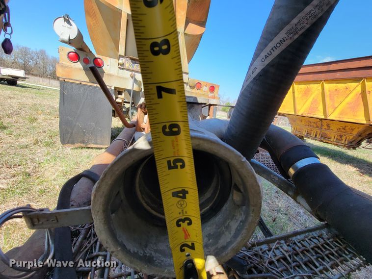 image for item HP9696 1965 Industrial Western SPT45  pneumatic dry bulk pup trailer