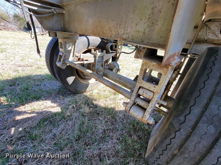 image for item HP9696 1965 Industrial Western SPT45  pneumatic dry bulk pup trailer