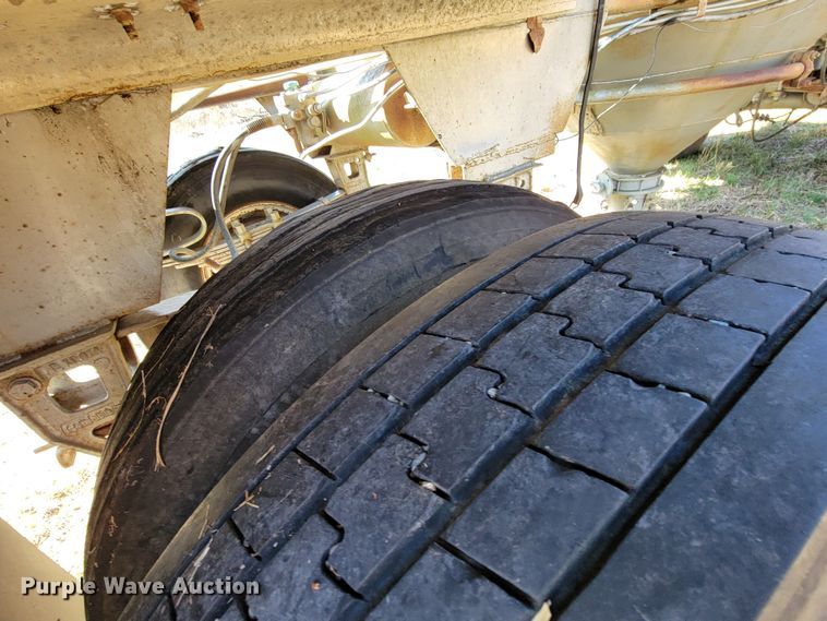 image for item HP9696 1965 Industrial Western SPT45  pneumatic dry bulk pup trailer