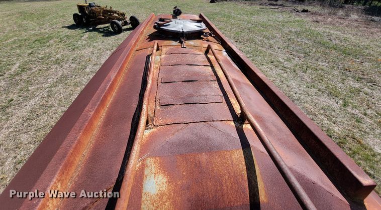 image for item HP9696 1965 Industrial Western SPT45  pneumatic dry bulk pup trailer