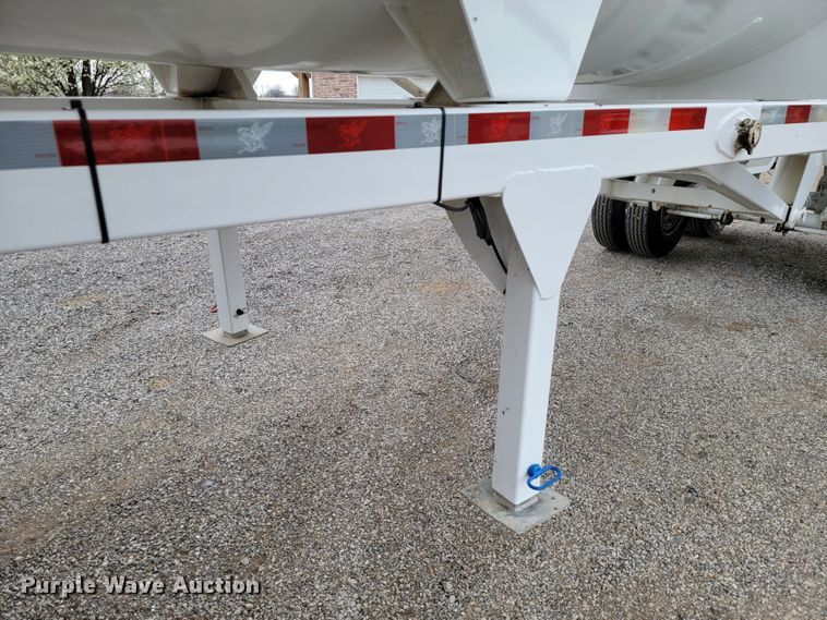 image for item HP9699 2019 Manac 4K228AB00  end dump trailer