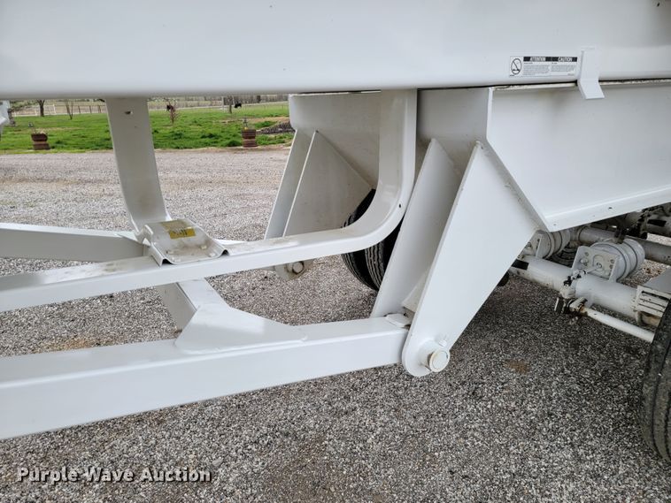 image for item HP9699 2019 Manac 4K228AB00  end dump trailer