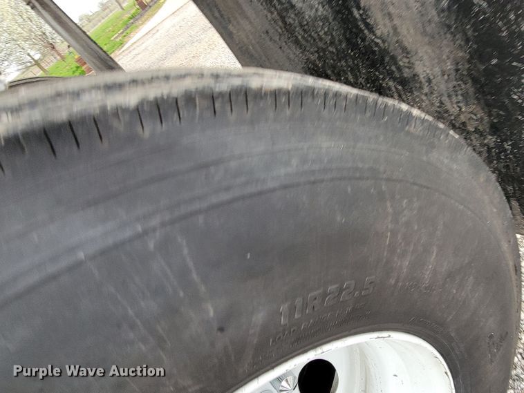 image for item HP9699 2019 Manac 4K228AB00  end dump trailer