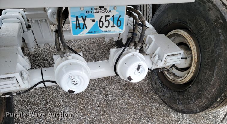 image for item HP9699 2019 Manac 4K228AB00  end dump trailer