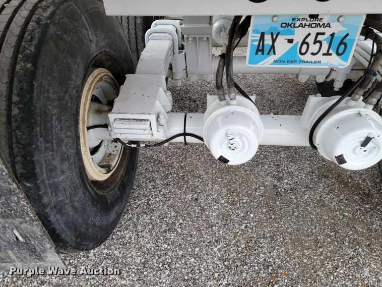 image for item HP9699 2019 Manac 4K228AB00  end dump trailer