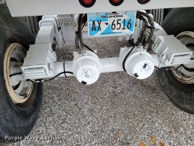 image for item HP9699 2019 Manac 4K228AB00  end dump trailer