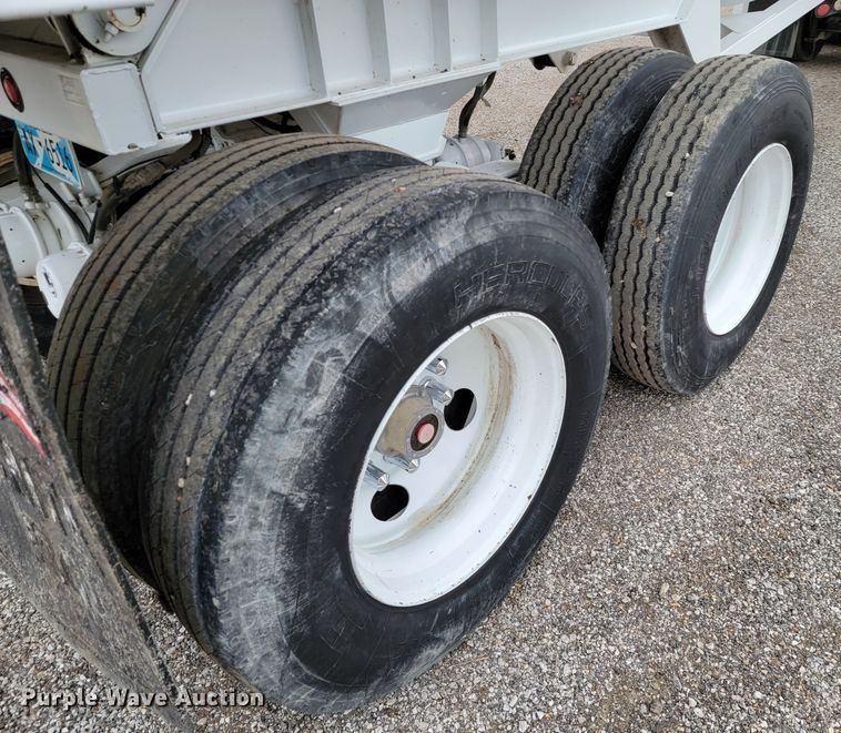 image for item HP9699 2019 Manac 4K228AB00  end dump trailer