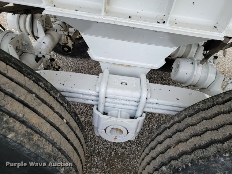 image for item HP9699 2019 Manac 4K228AB00  end dump trailer