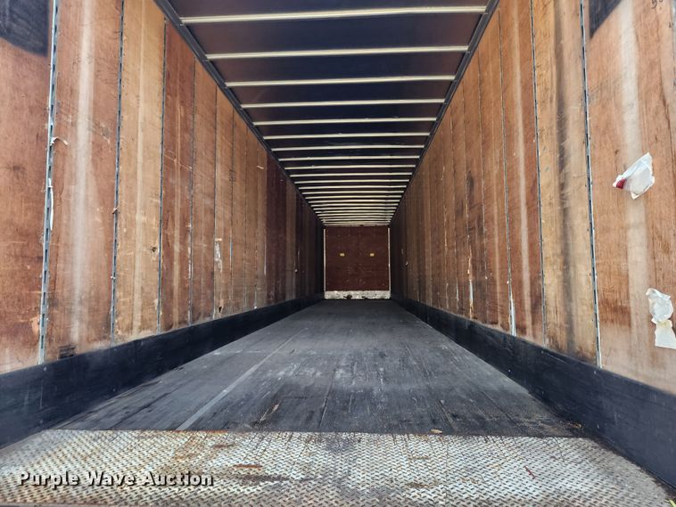 image for item JB9634 2004 Utility VS2DC  dry van trailer