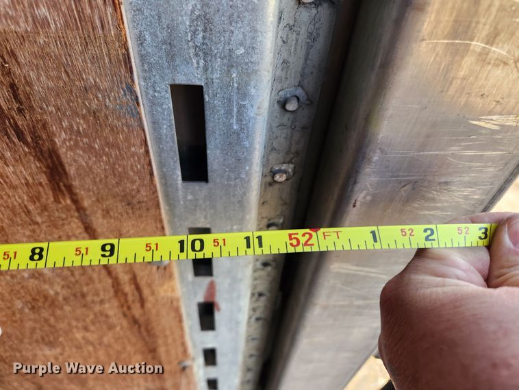 image for item JB9634 2004 Utility VS2DC  dry van trailer