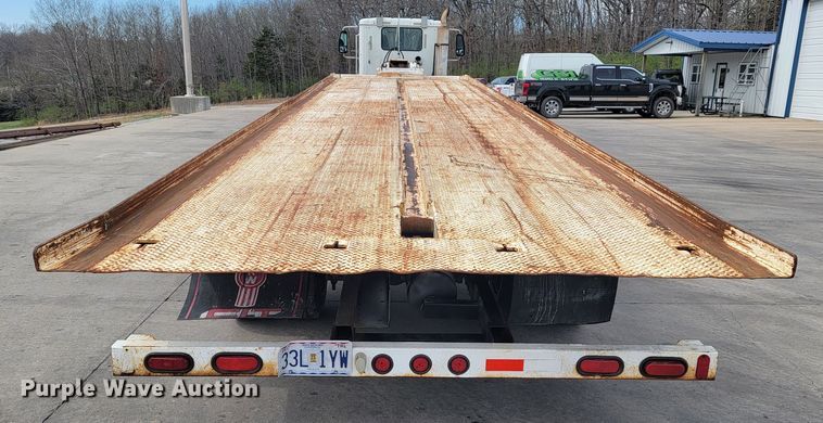 image for item JL9316 2006 Trail-Eze  tilt deck equipment trailer