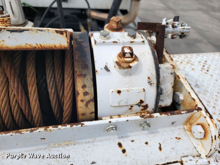 image for item JL9316 2006 Trail-Eze  tilt deck equipment trailer