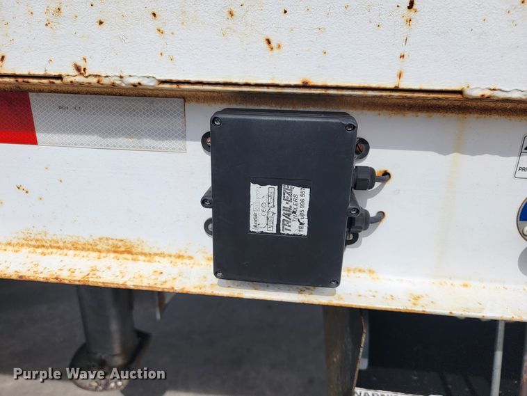 image for item JL9316 2006 Trail-Eze  tilt deck equipment trailer